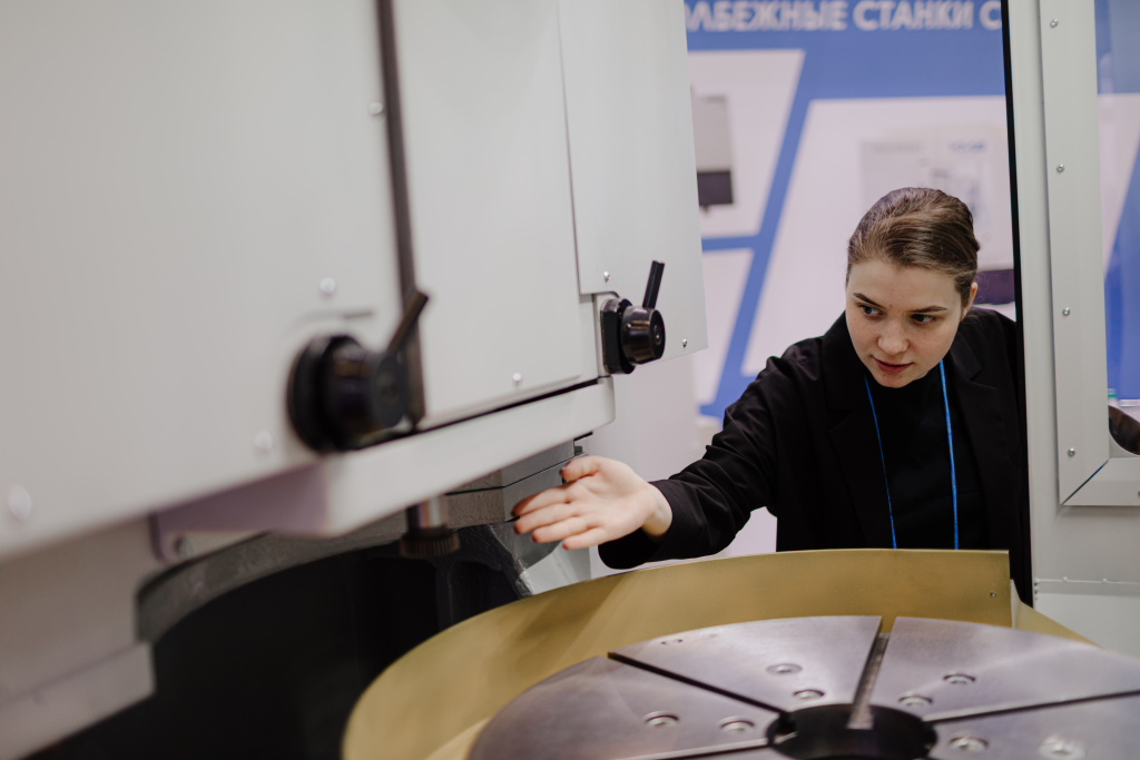 kmz-msk-00055.jpg kmz-msk-00055.jpg