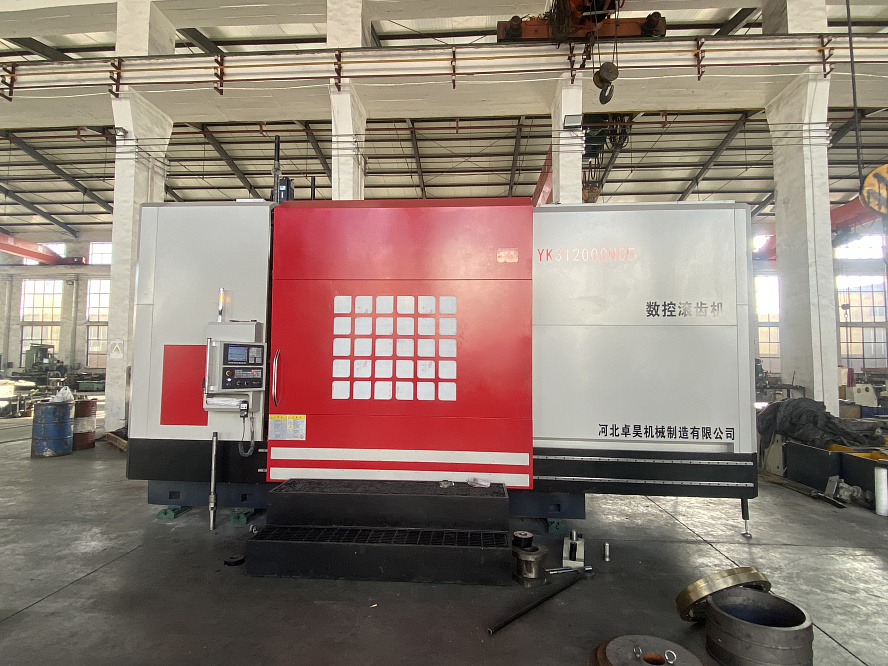 Зубофрезерный станок с ЧПУ YK31200CNC5